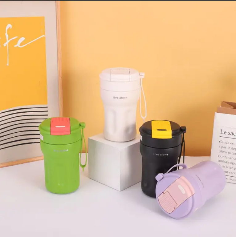 تراول ماگ شیاردار live alone